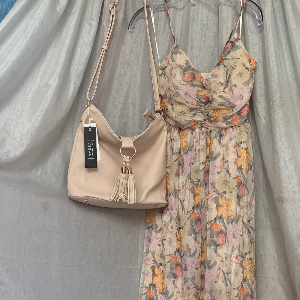 Vegan Leather Tassel Hobo Shoulder Bag in Pale Pink
